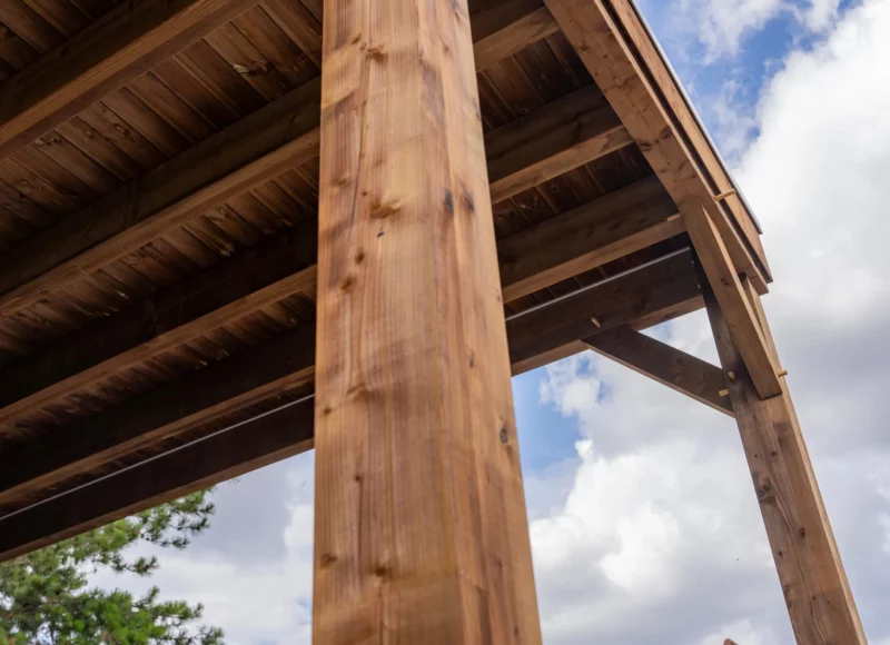 carport bois pour camping-car
