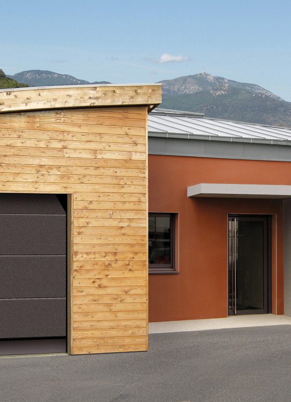 modèle porte de garage en ossature bois